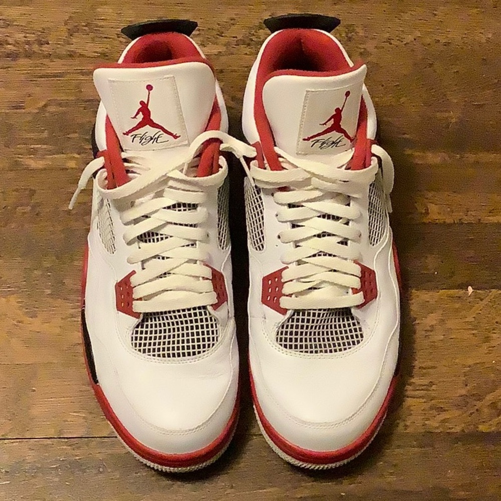 Jordan IV fire red
